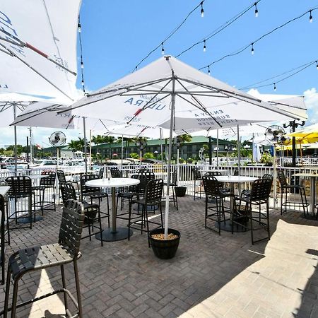 Remodeled, Huge Pool, Tiki Bar & Grill, Quiet Room Sarasota Dış mekan fotoğraf