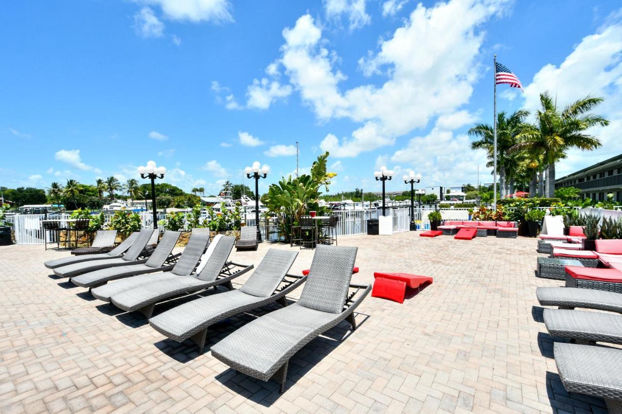 Remodeled, Huge Pool, Tiki Bar & Grill, Quiet Room Sarasota Dış mekan fotoğraf